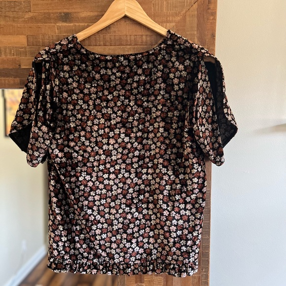 Madewell Velvet Tulip-Sleeve Ruffle Top in Petite Blooms x-small - Picture 7 of 7